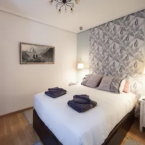 Cosy - Guggen º Parking Free , Bilbao Spain